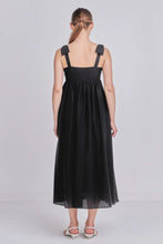 Load image into Gallery viewer, Bow Accent Maxi Dress - Black
