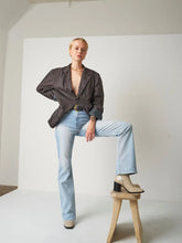 Load image into Gallery viewer, HR Button Up Skinny Jeans  Light Wash
