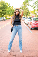 Load image into Gallery viewer, HR Button Up Skinny Jeans  Light Wash
